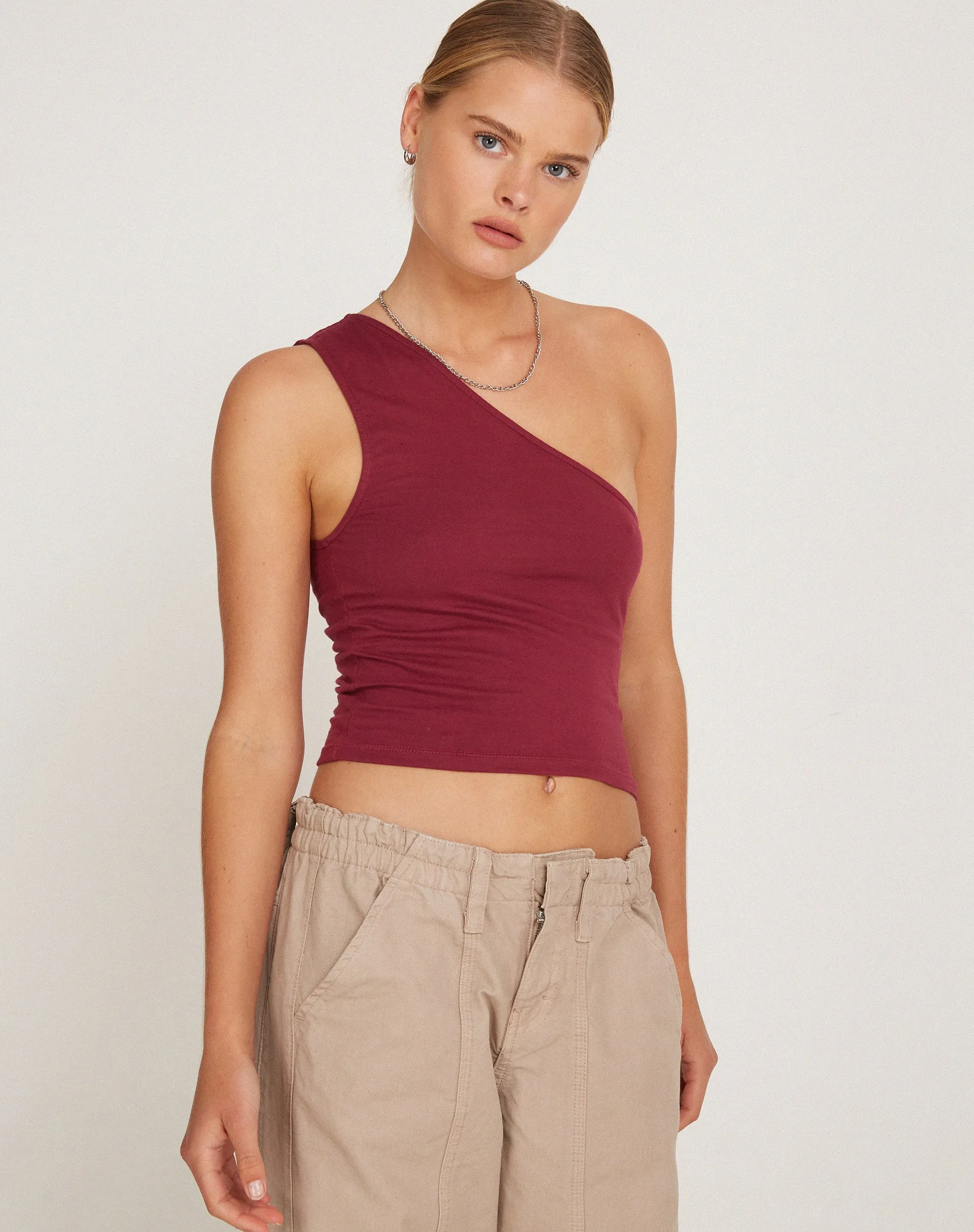 Bay One Shoulder Top in Plum