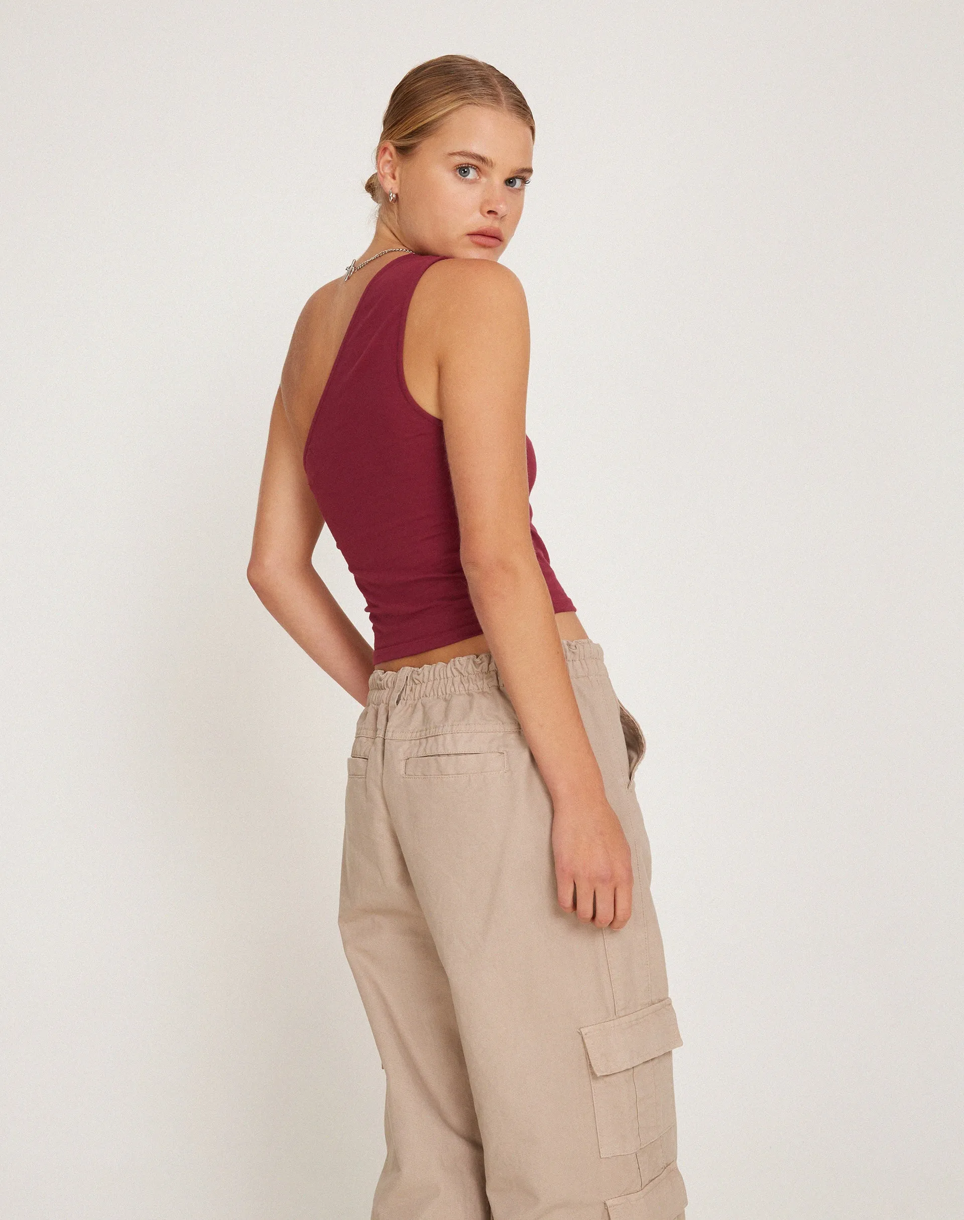 Bay One Shoulder Top in Plum