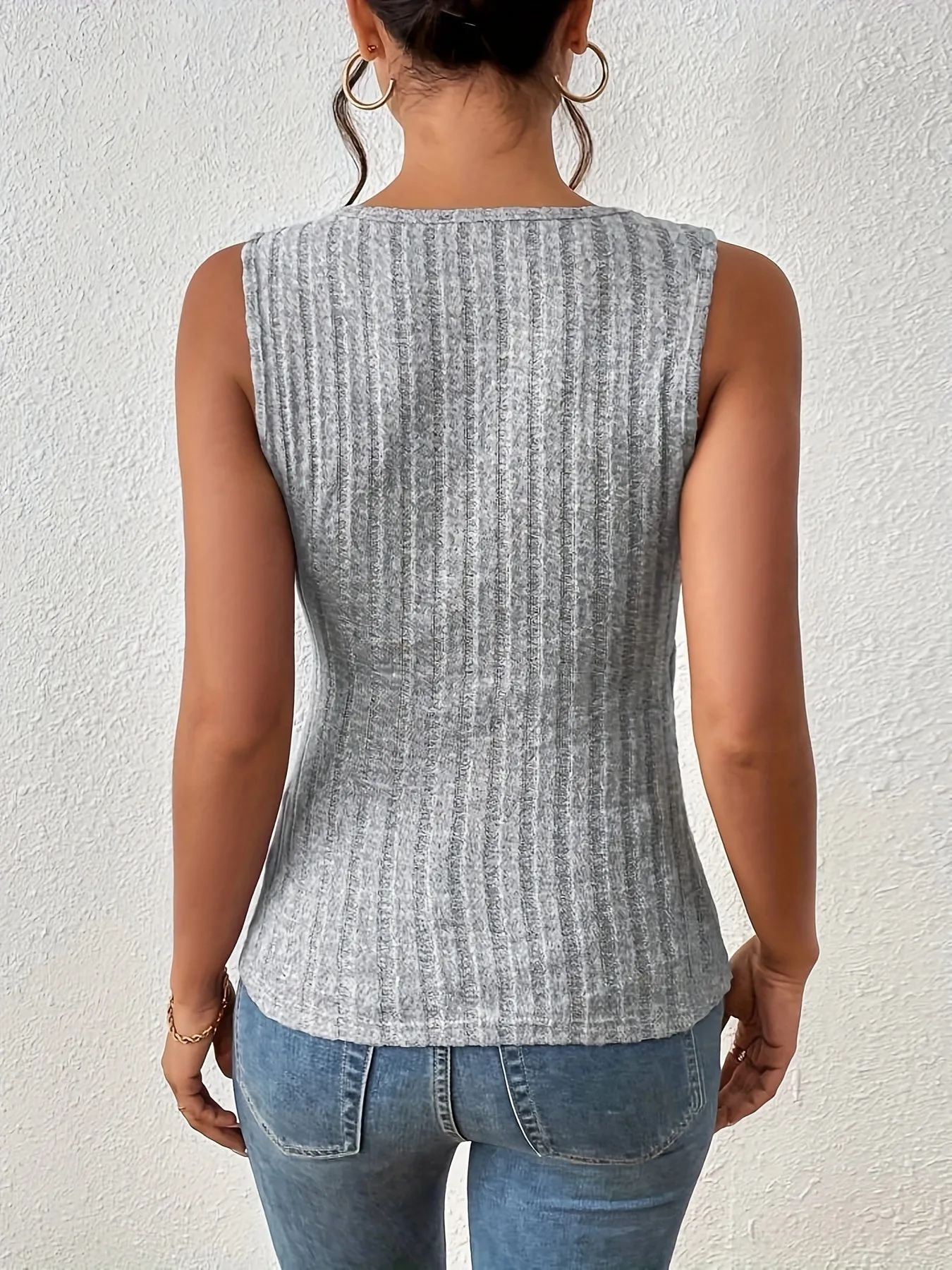 Chic Ribbed Tank Top Perfect for Summer Style