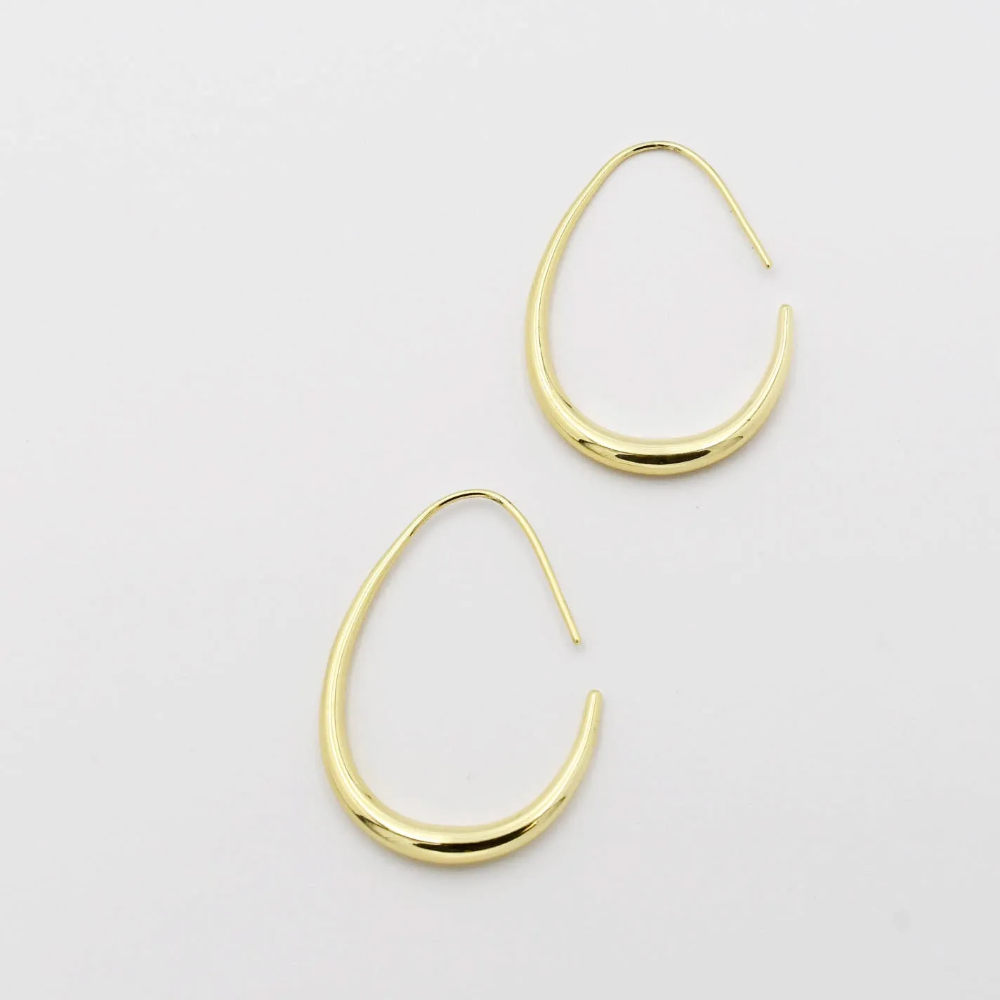 Dainty Gold Hoop