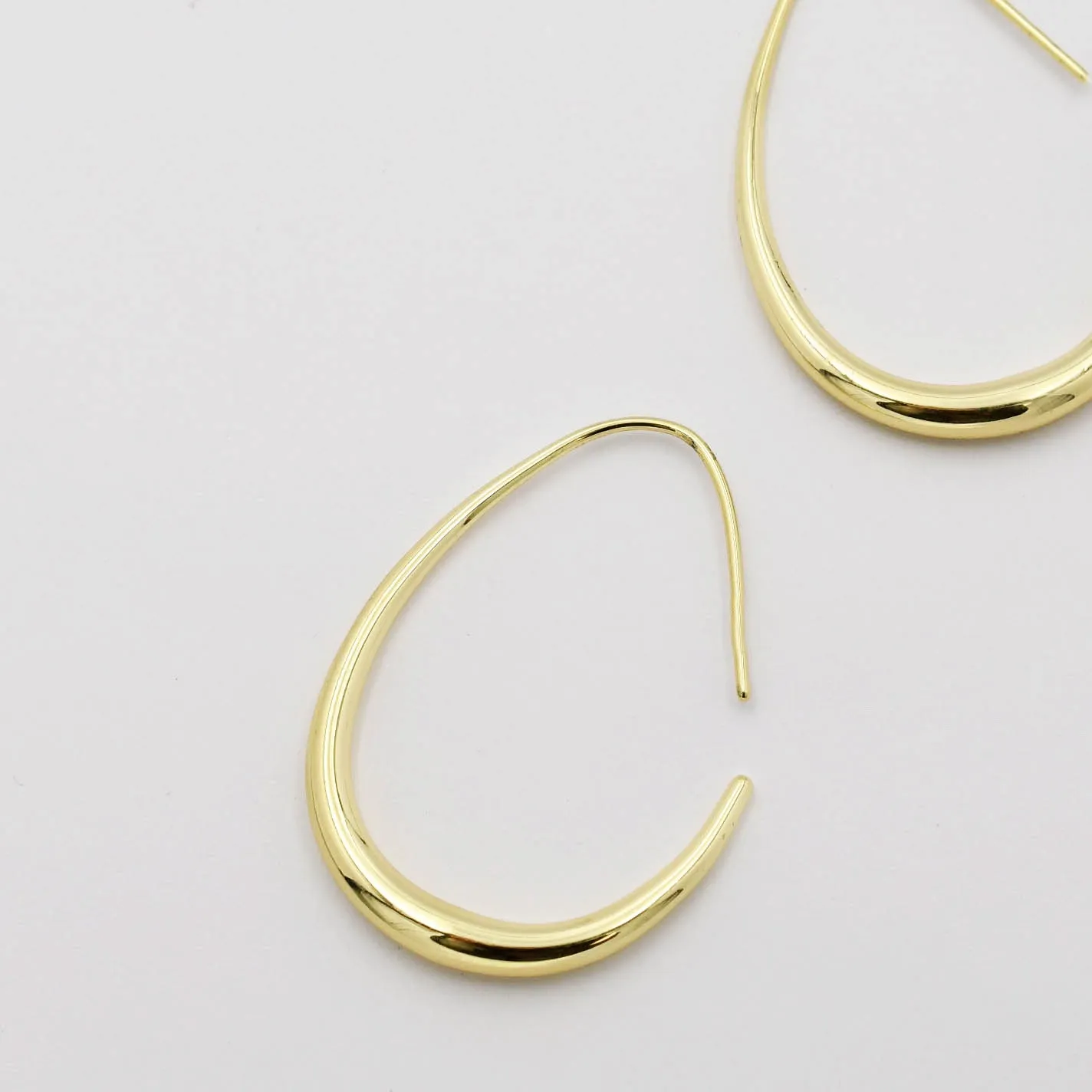 Dainty Gold Hoop