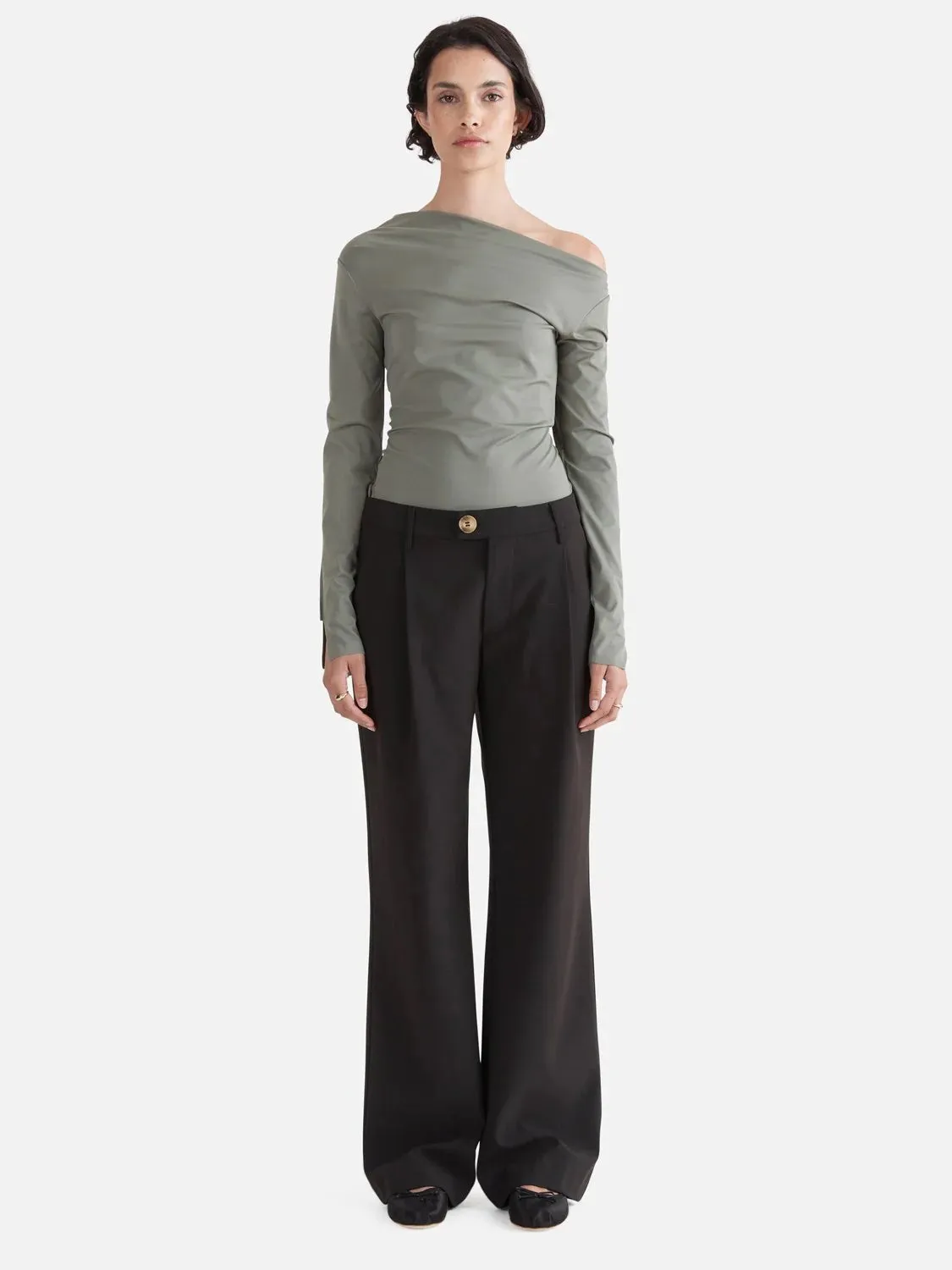 ENA PELLY OFF THE SHOULDER TOP IN OLIVE