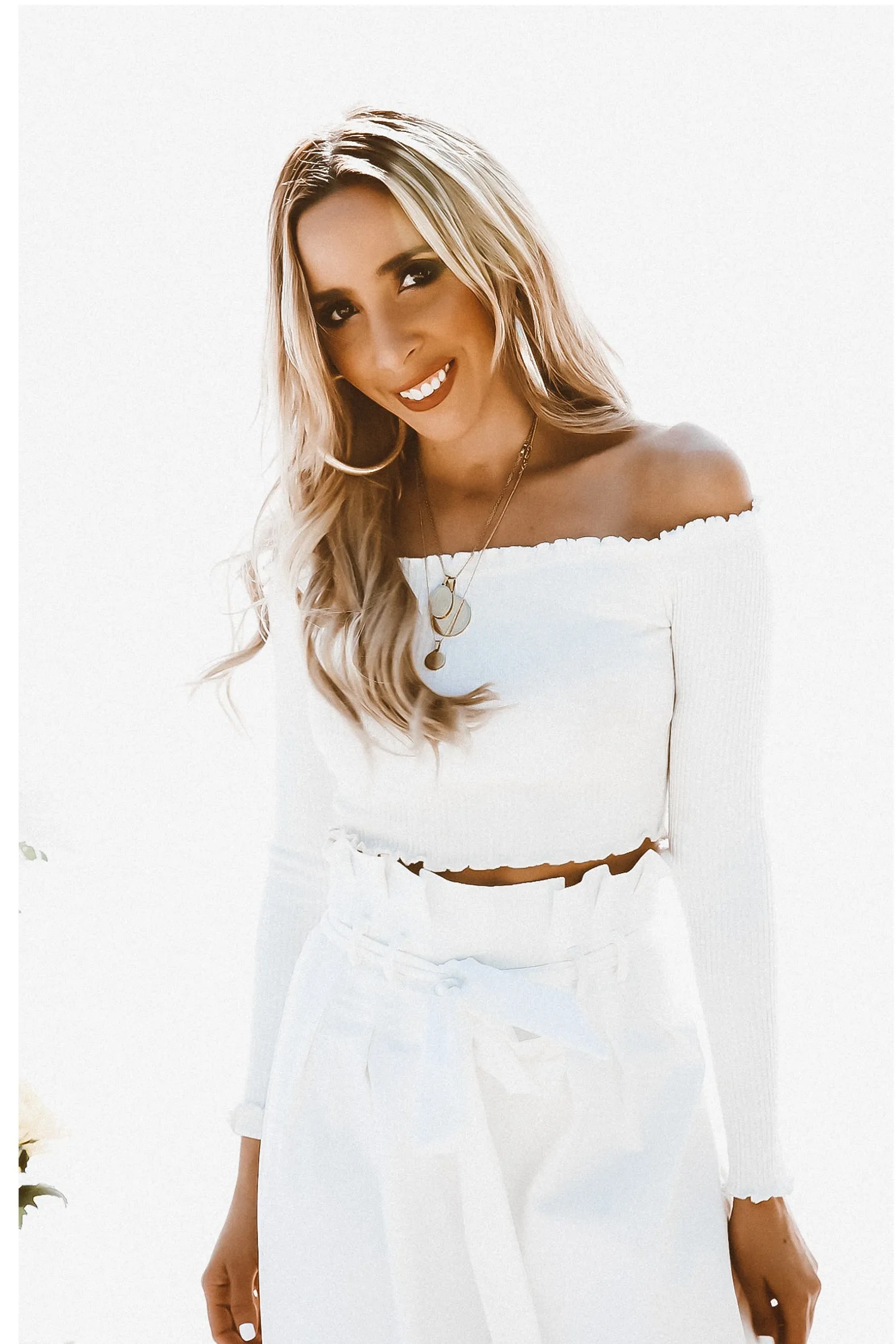 Off-Shoulder Ribbed Crop Top - White