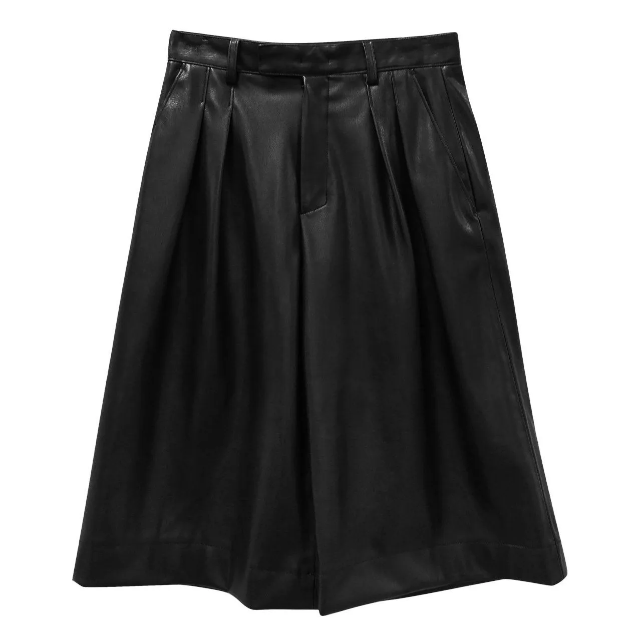 VEGAN LEATHER BERMUDA SHORTS